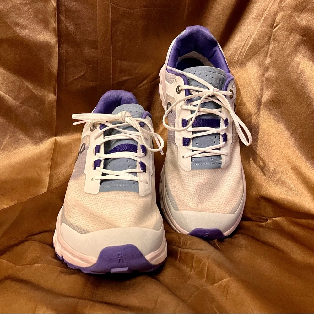 On Cloudvista sneakers